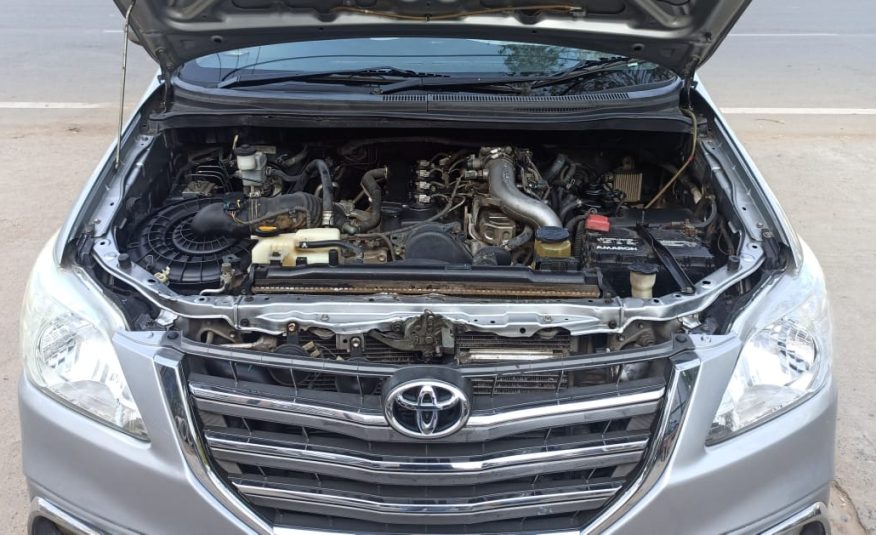 TOYOTA INNOVA G 2015