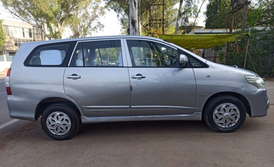 TOYOTA INNOVA G 2015