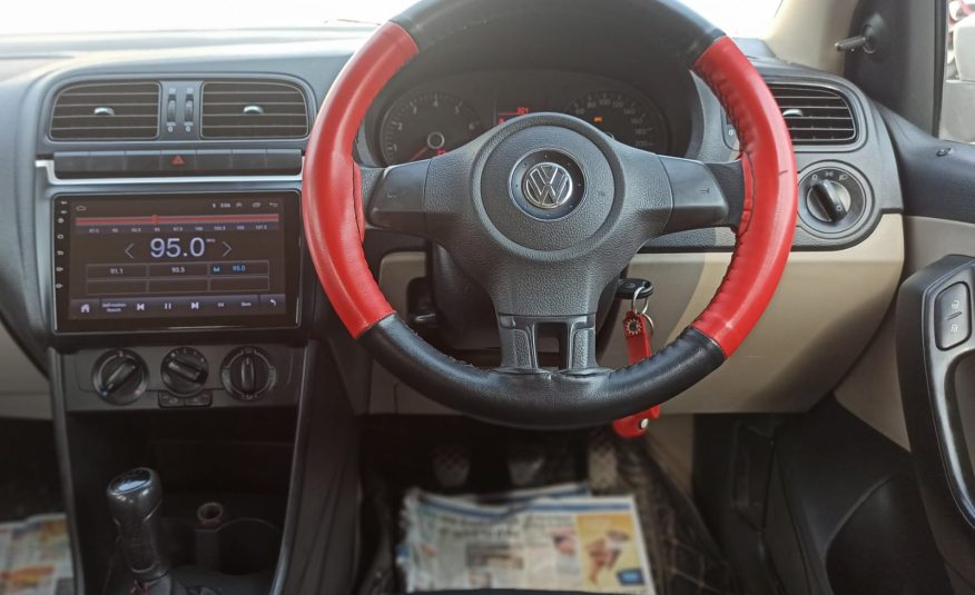 VOLKSWAGEN POLO T.LINE 2012