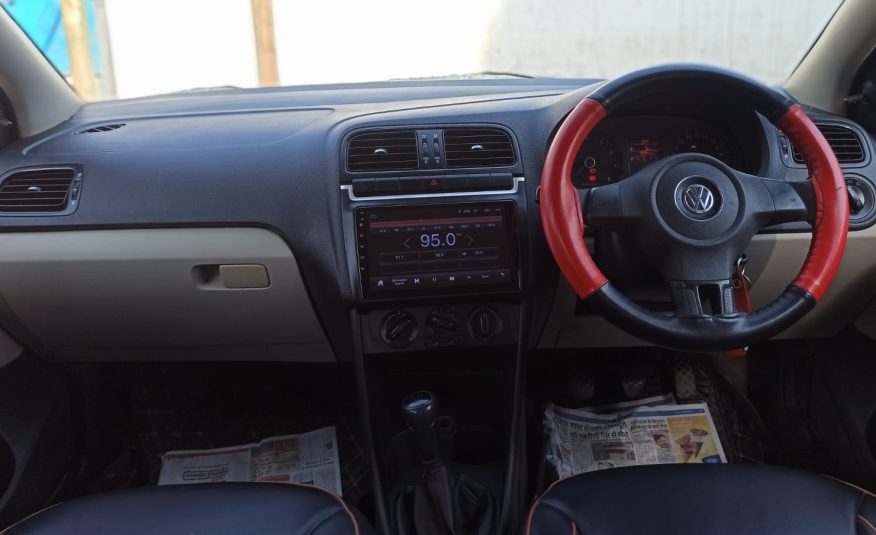 VOLKSWAGEN POLO T.LINE 2012