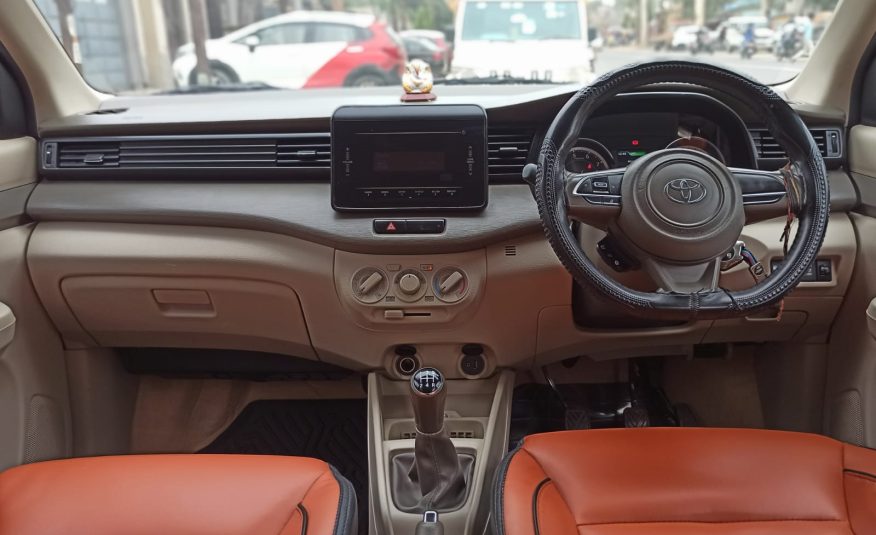TOYOTA RUMION S CNG 2024