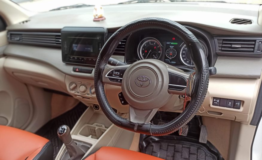 TOYOTA RUMION S CNG 2024