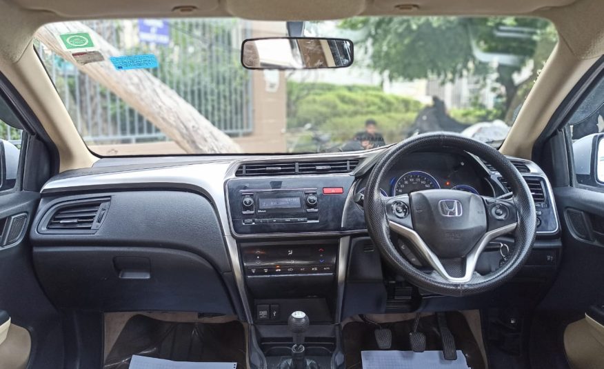 HONDA CITY SV 2015