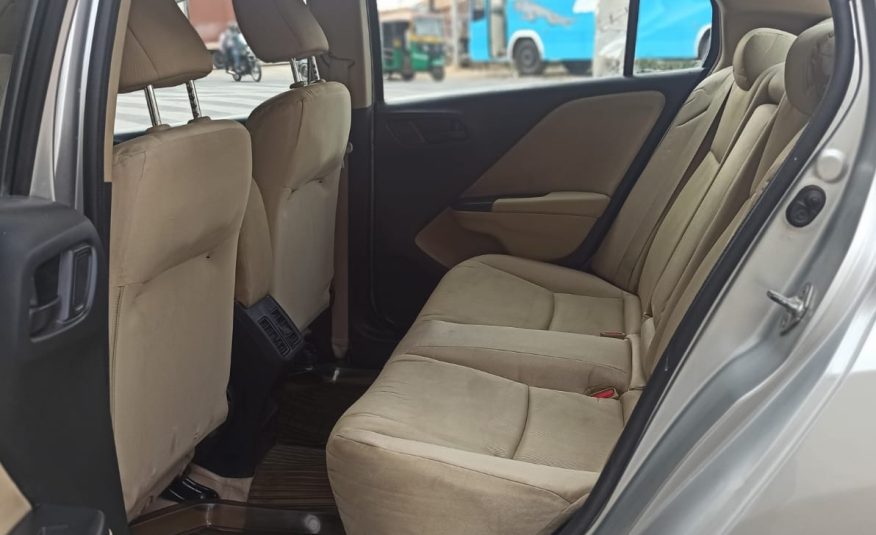 HONDA CITY SV 2015