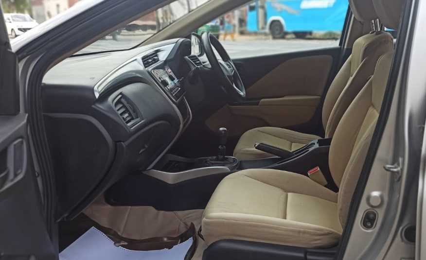 HONDA CITY SV 2015