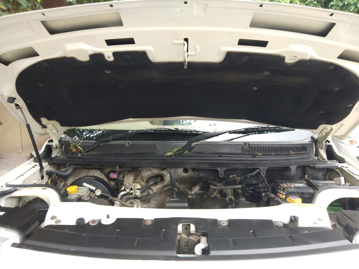 MAHINDRA TUV 300 T8 AT 2019