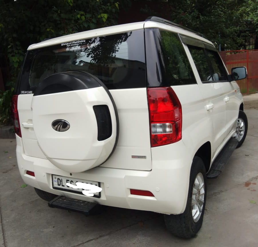 MAHINDRA TUV 300 T8 AT 2019