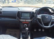 XUV300 W8 O  MT