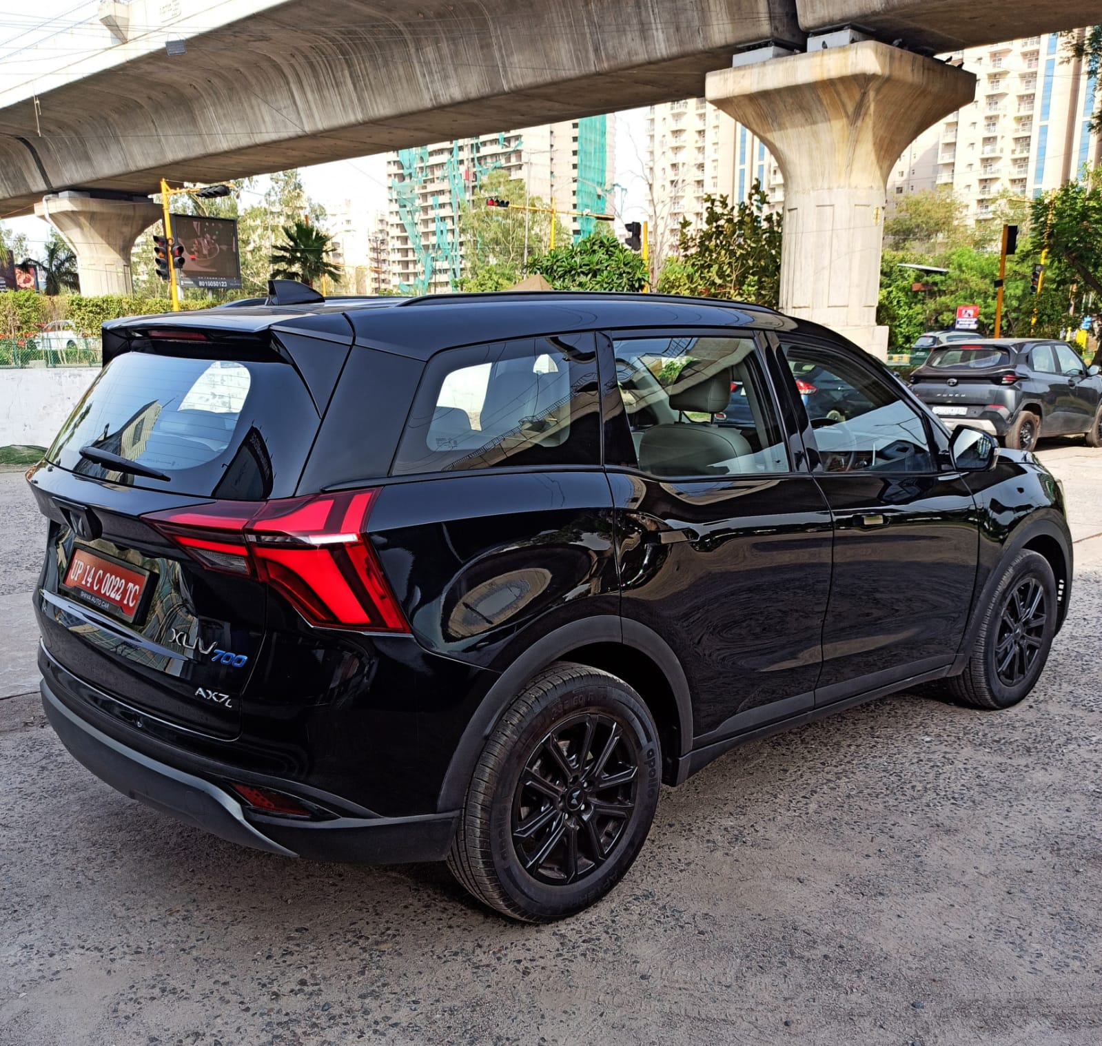 XUV 700 AX7 L AT UNREGISTERED
