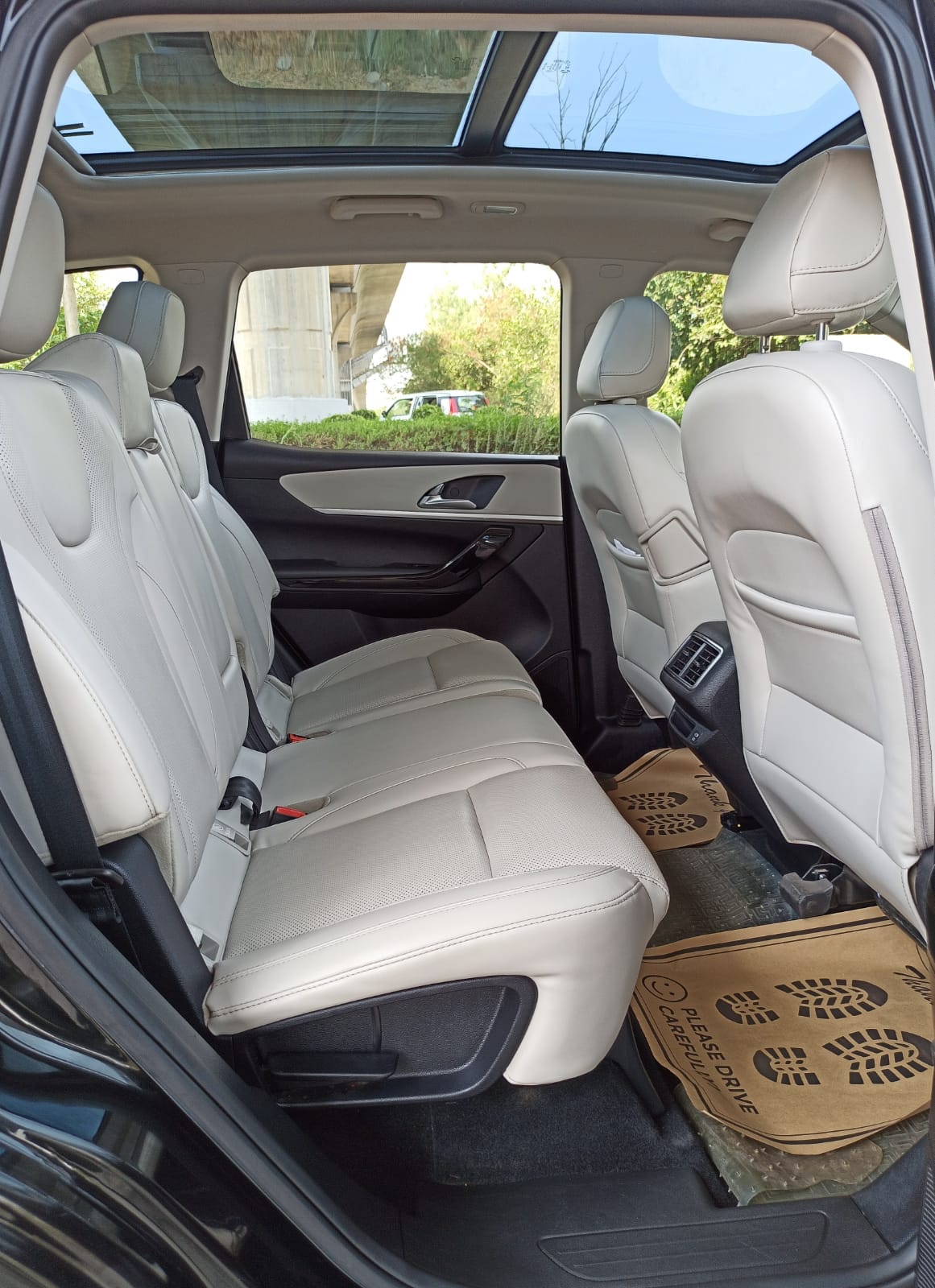 XUV700 AX7 L AT UNREGISTERED