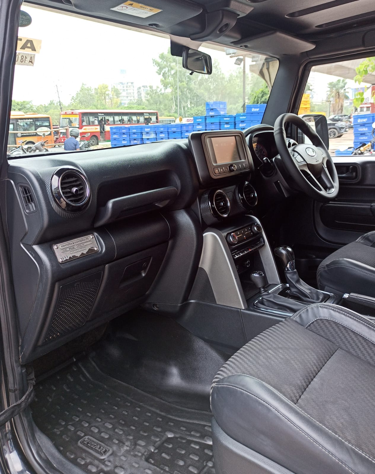 MAHINDRA THAR 4*4 LX AT DIESEL BLACK 2022