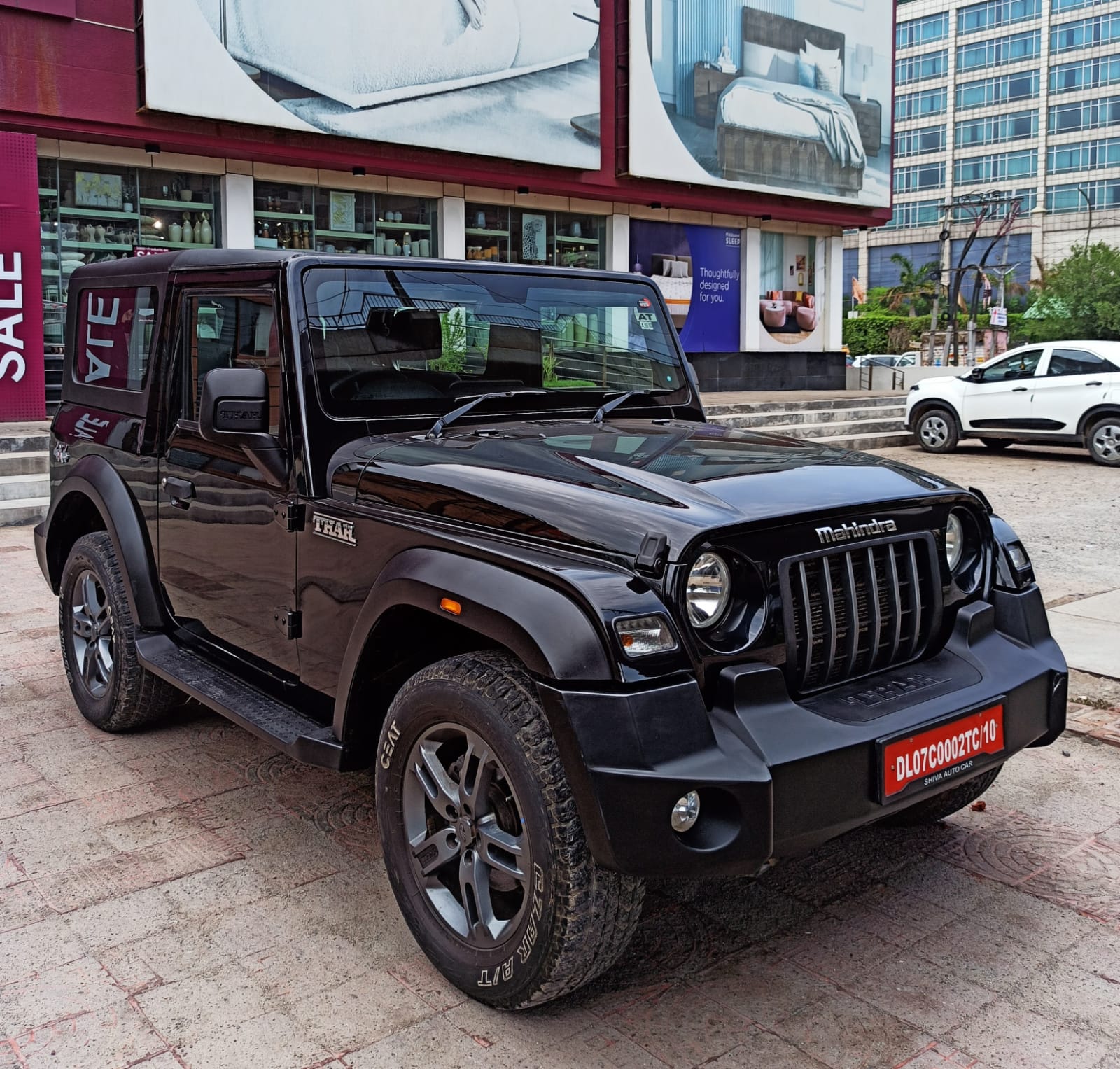 MAHINDRA THAR 4*4 LX AT DIESEL BLACK 2022