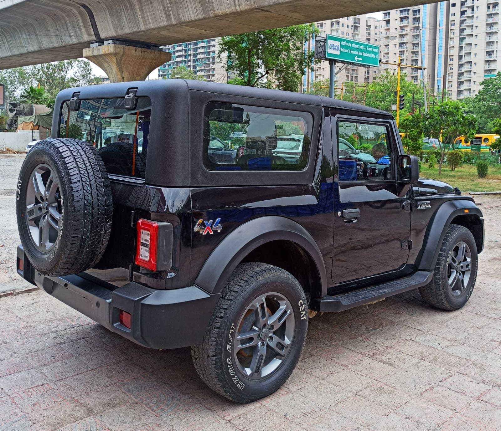 MAHINDRA THAR 4*4 LX AT DIESEL BLACK 2022