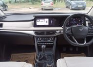MAHINDRA XUV 700 AX7 L MT BLUE 2021