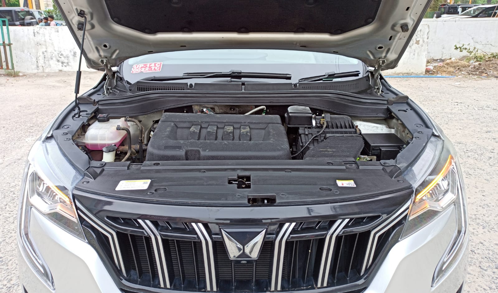 MAHINDRA XUV 700 AX7 L DIE. MT