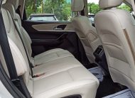 MAHINDRA XUV 700 AX7 L DIE. MT