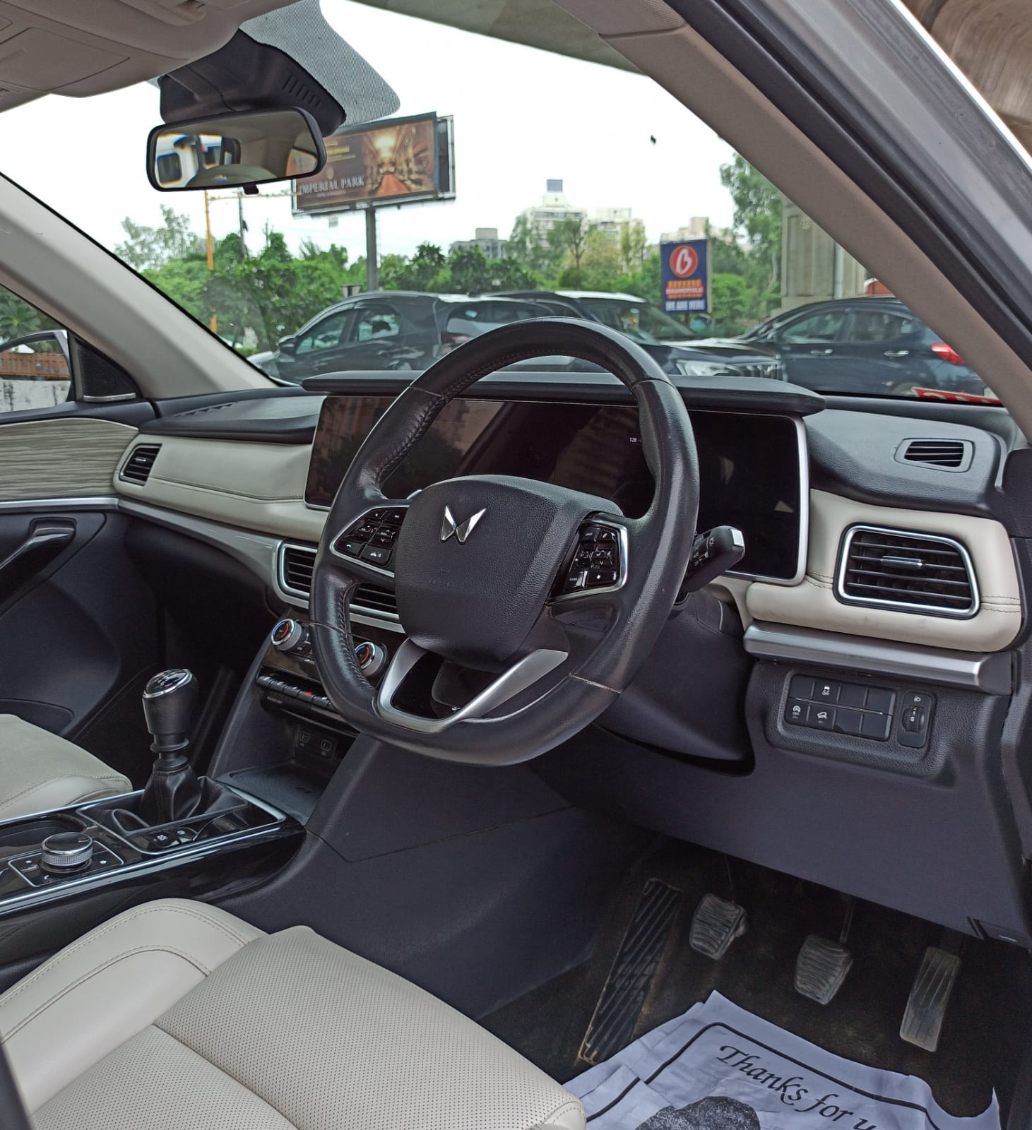 MAHINDRA XUV 700 AX7 L DIE. MT