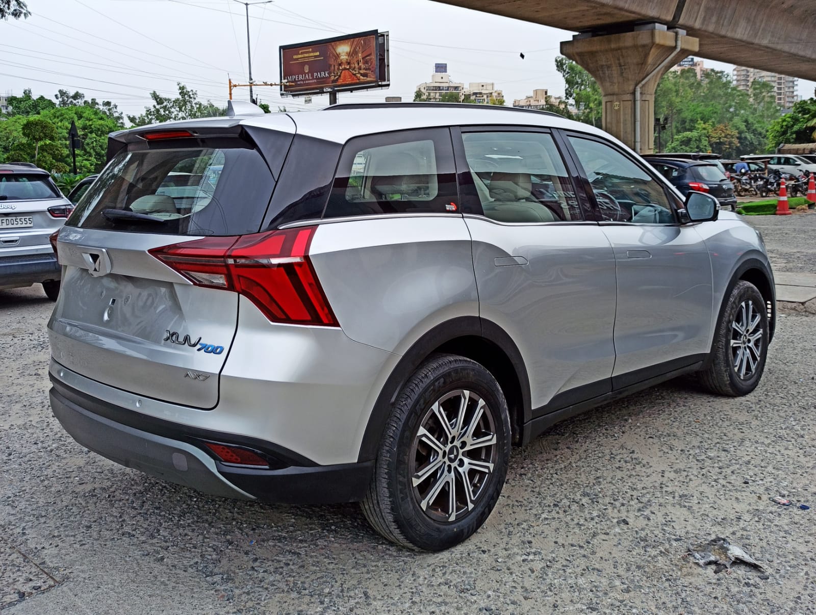 MAHINDRA XUV 700 AX7 L DIE. MT
