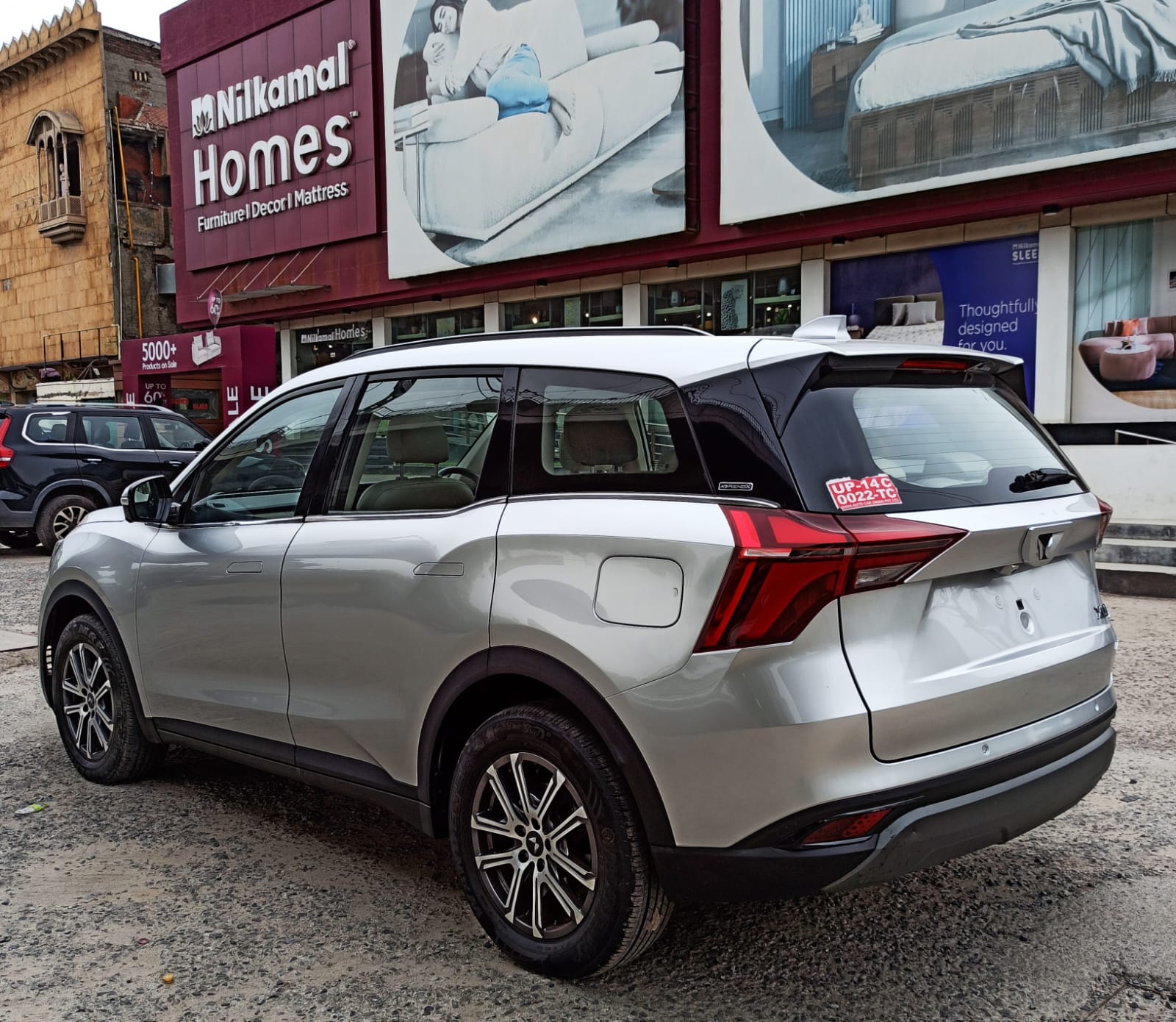 MAHINDRA XUV 700 AX7 L DIE. MT