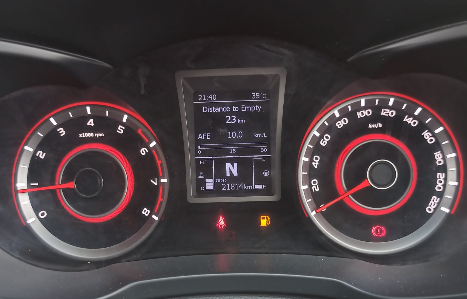 MAHINDRA XUV 300 W8 OPT. AT PETROL AQUA MAREEN 2021