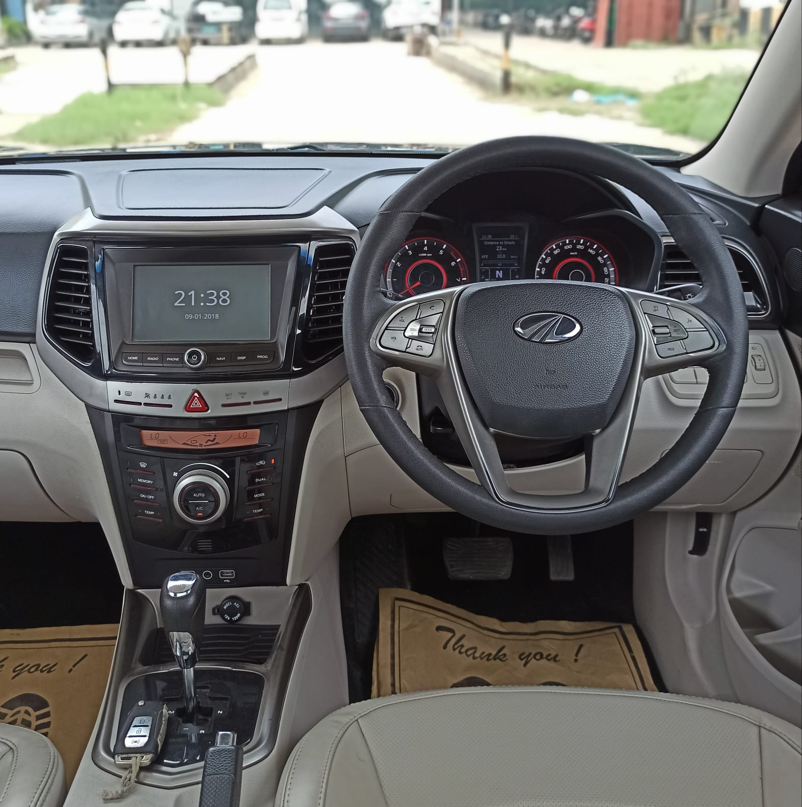 MAHINDRA XUV 300 W8 OPT. AT PETROL AQUA MAREEN 2021
