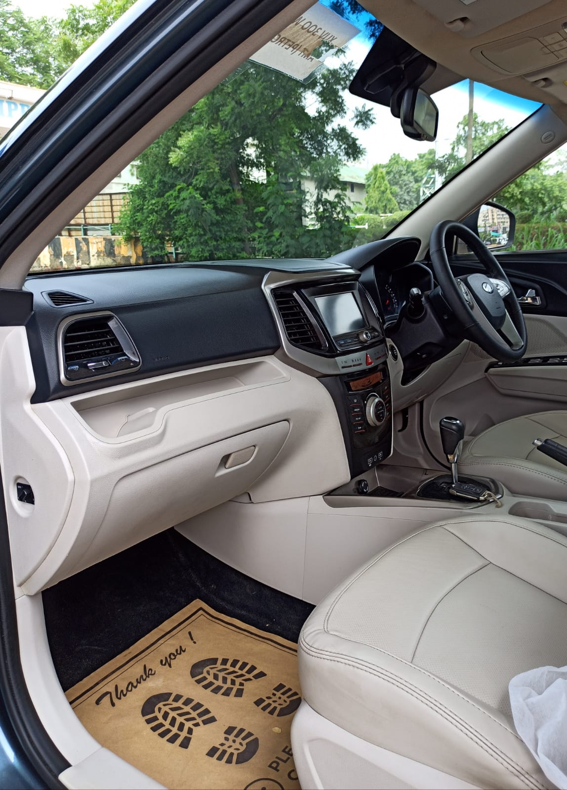 MAHINDRA XUV 300 W8 OPT. AT PETROL AQUA MAREEN 2021